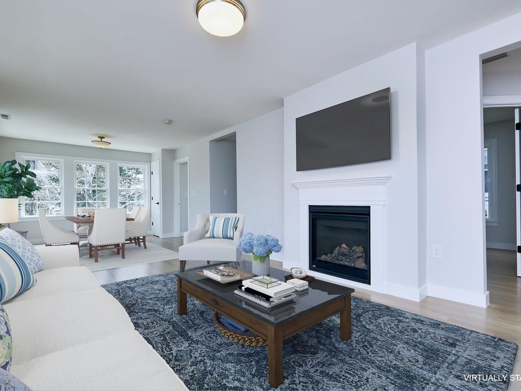 176 Medford St - Photo 1