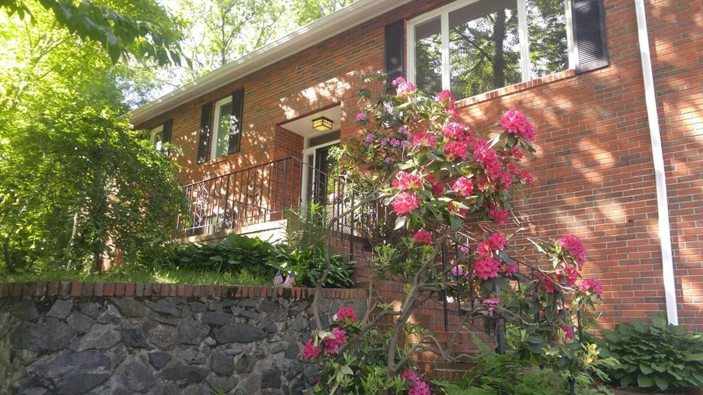 324 Cambridge Street - Photo 1