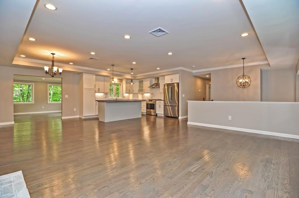 35 Chessman Dr - Photo 1