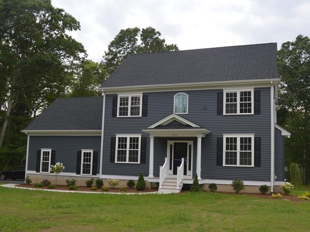 107 Pike Ave - Photo 1