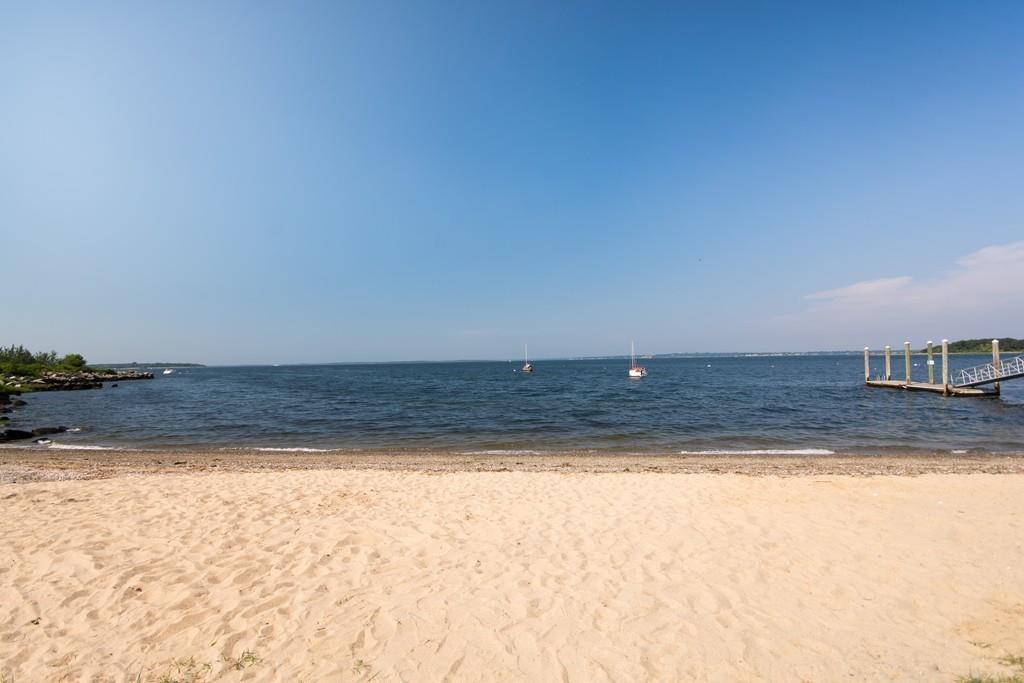 73 Sea Breeze Ln - Photo 1