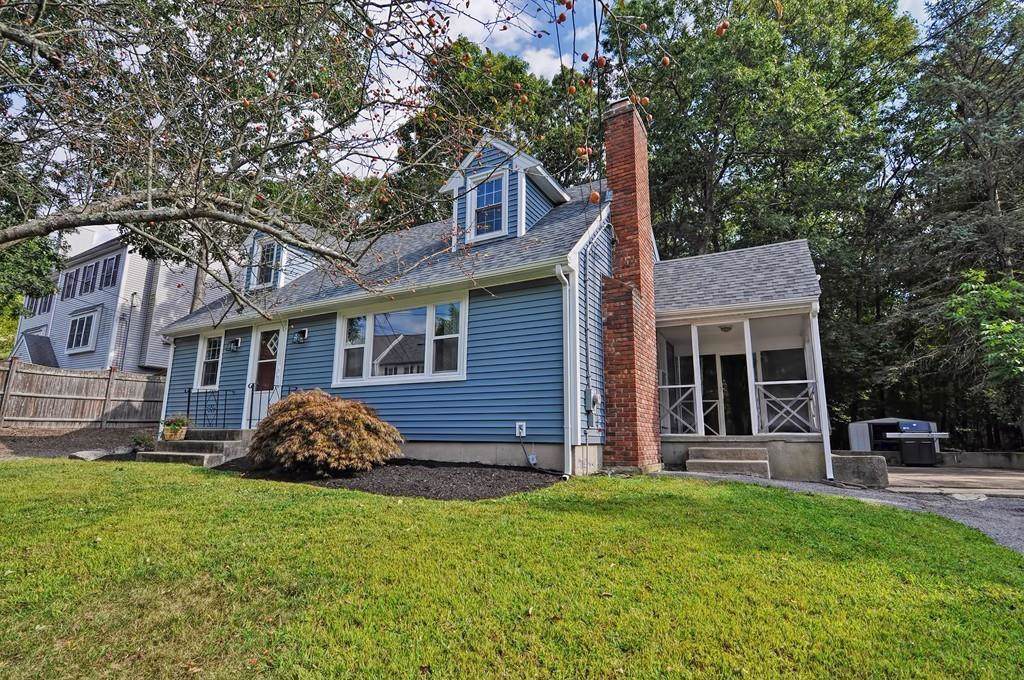 81 Columbia Street - Photo 1
