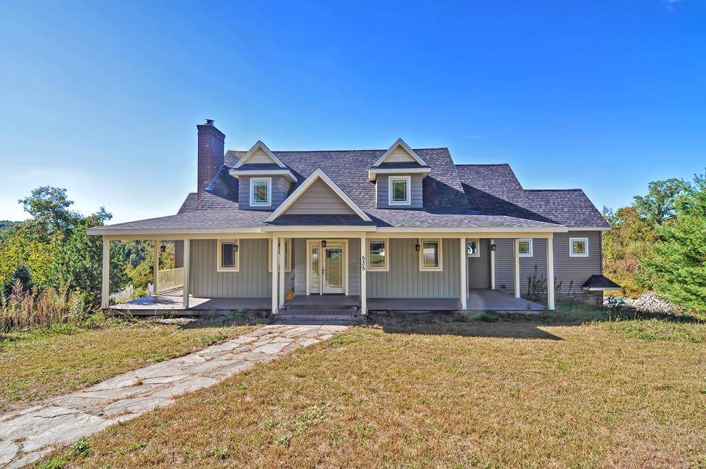 535 Pleasant St - Photo 1