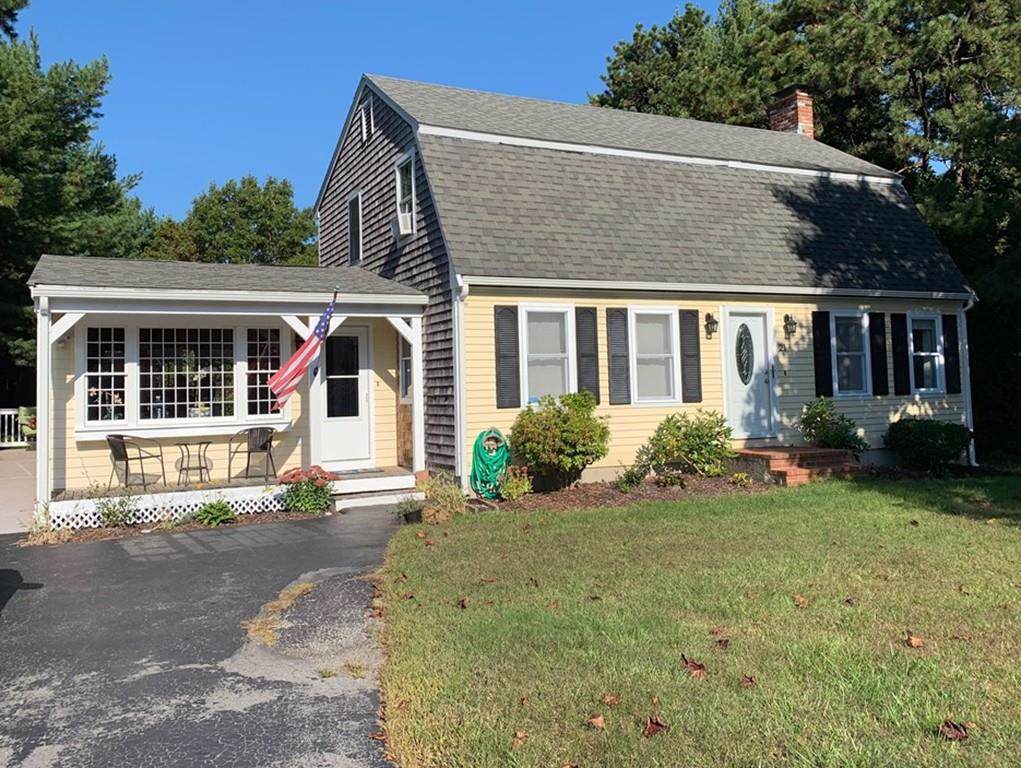 21 Harvard Dr - Photo 1