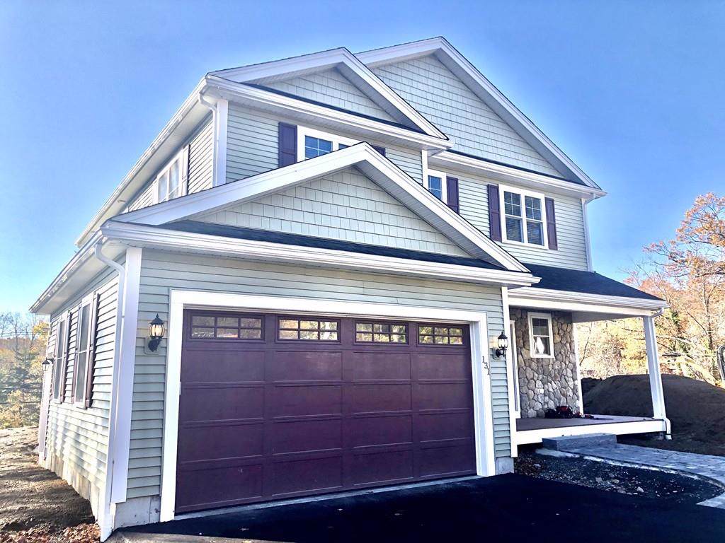 48 Glen Circle - Photo 1