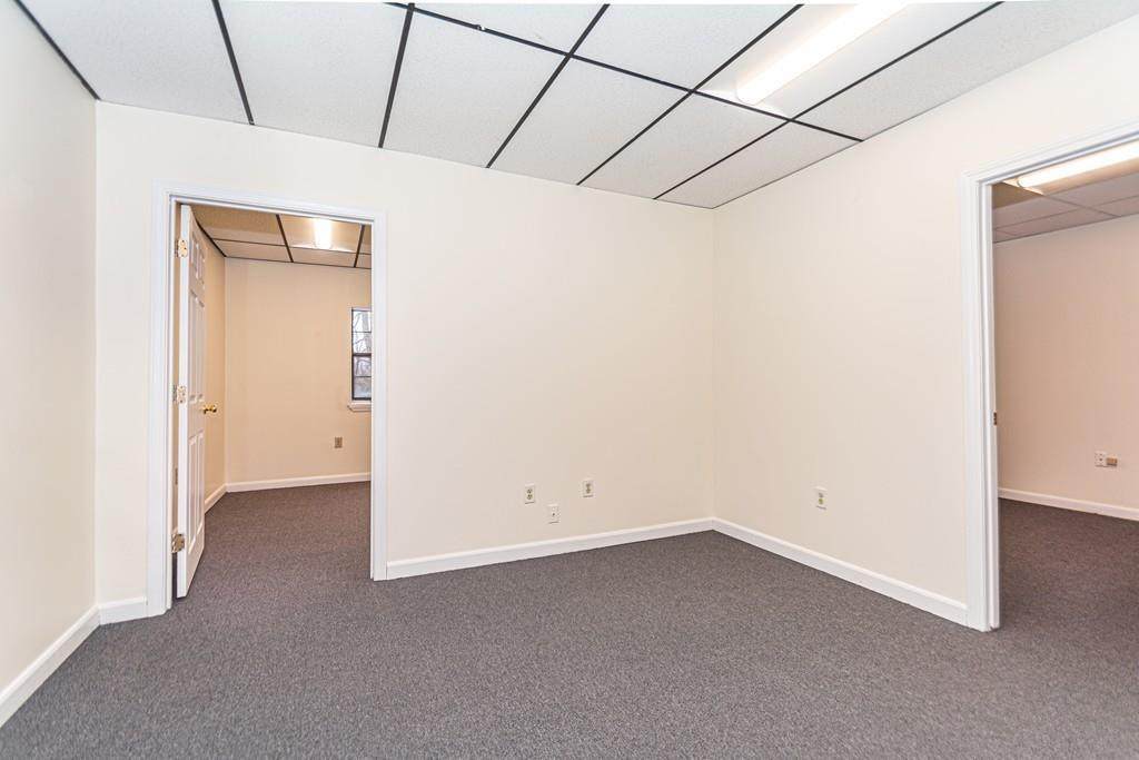 1595 Lakeview Ave - Photo 1