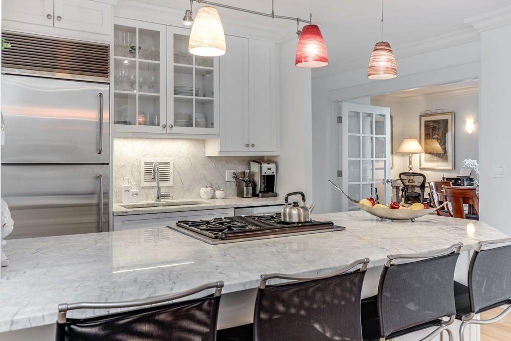 85 East India Row - Photo 1