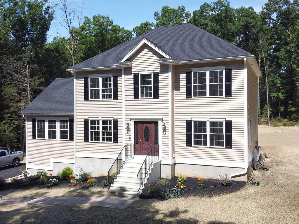 564 Haynes St - Photo 1