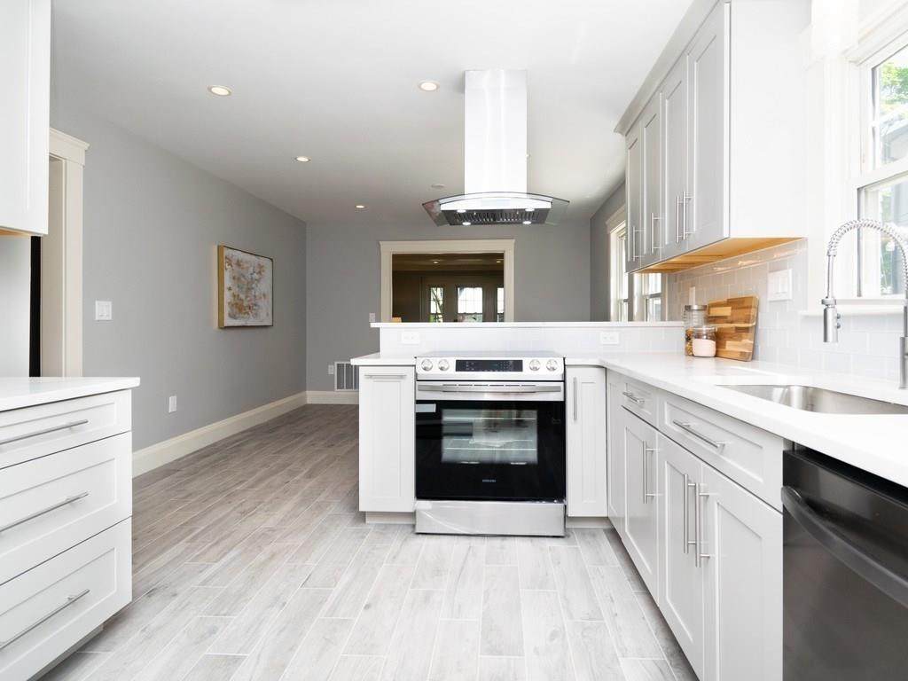 32 Lewis Road - Photo 1