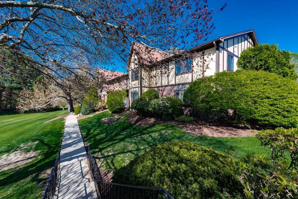9 Rainbow Pond Drive - Photo 1
