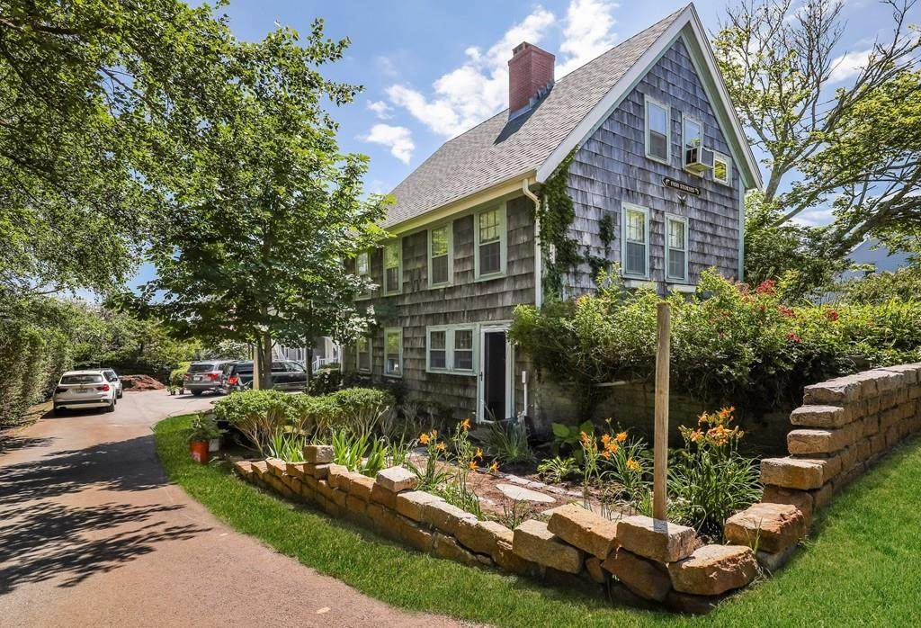 322 Bridge St - Photo 1