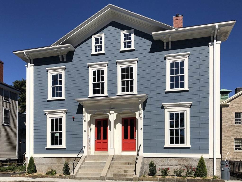 12 Lynde Street - Photo 1