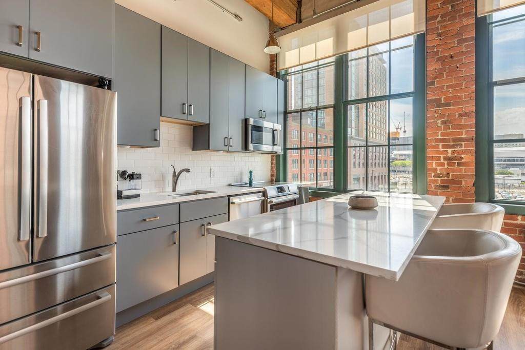 63 Melcher St - Photo 1
