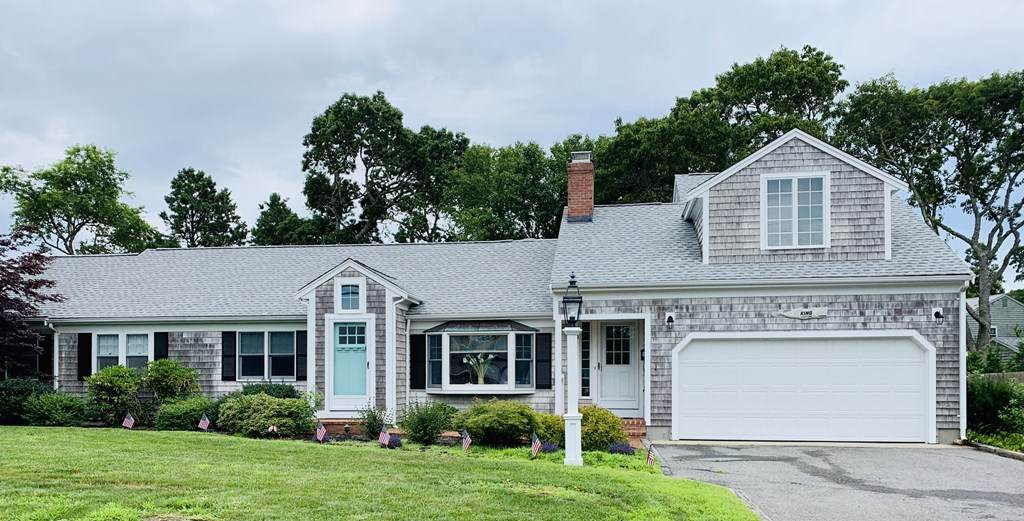 10 Sandy Ln - Photo 1