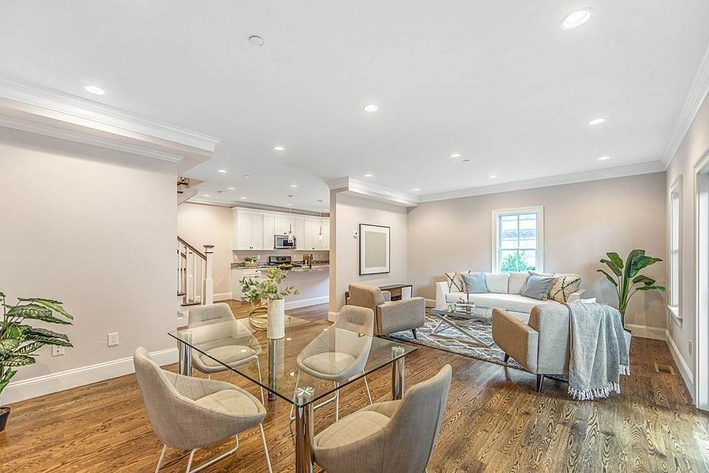1110 Chestnut - Photo 1