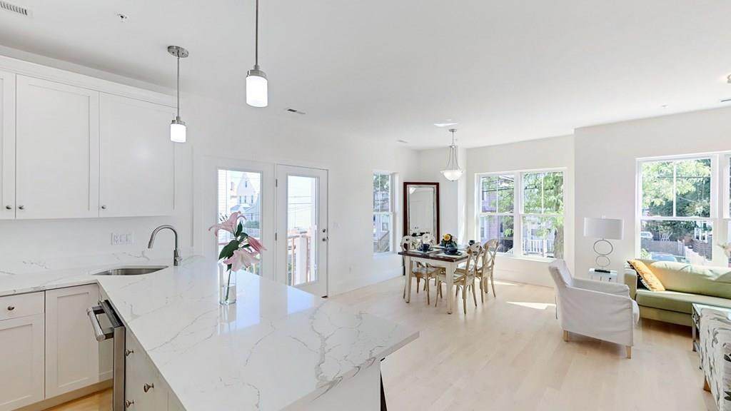 42 Blossom St - Photo 1