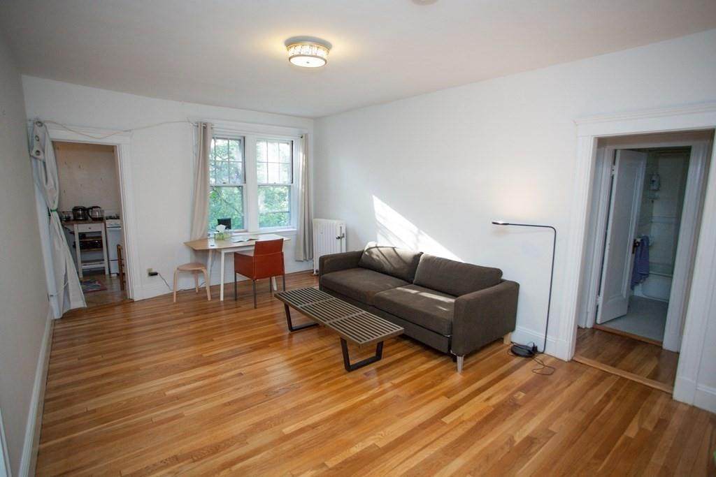 1699 Cambridge St - Photo 1