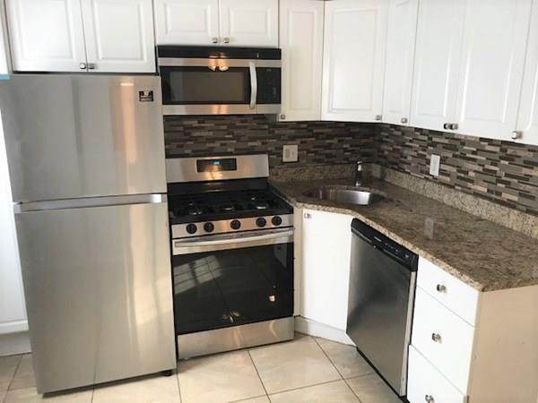 254 Hurley St - Photo 1