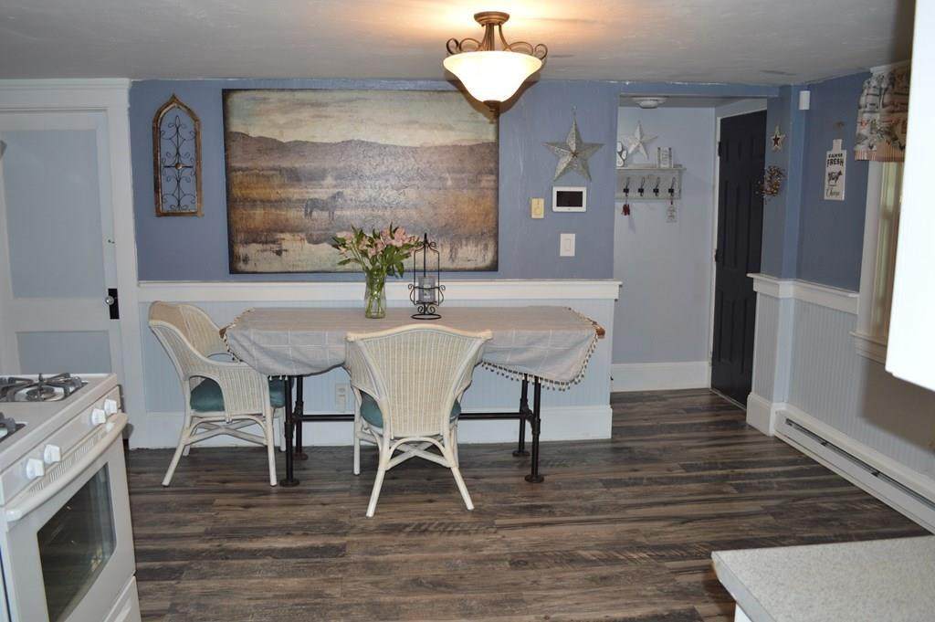 120 Village St - Photo 1