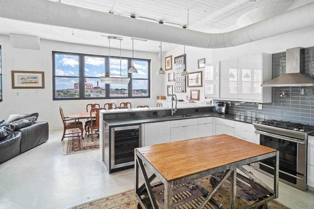 437 D Street - Photo 1