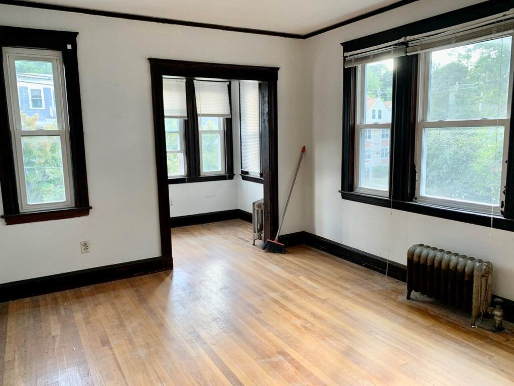 61 Tremont St - Photo 1