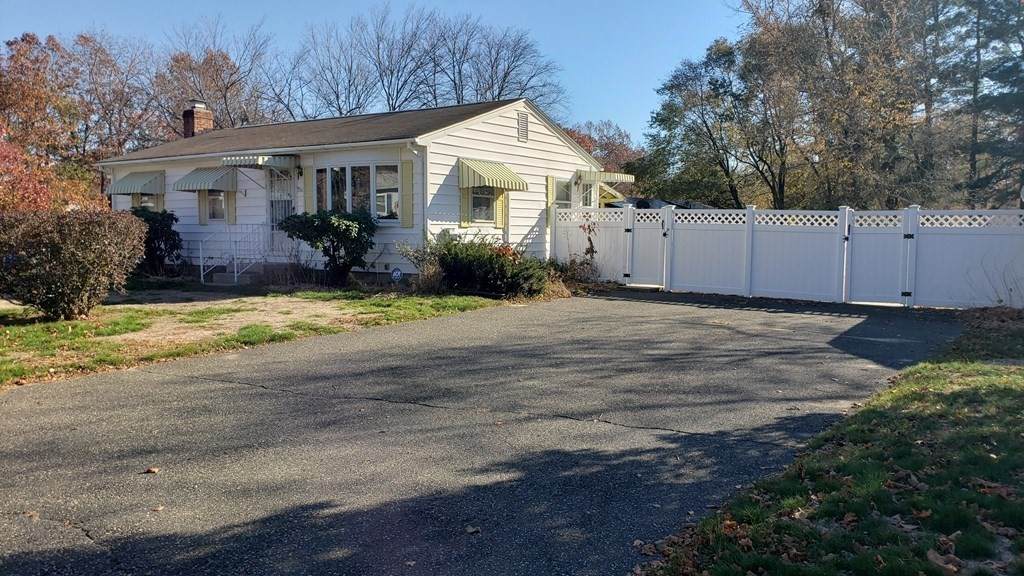 200 Moss Rd - Photo 1