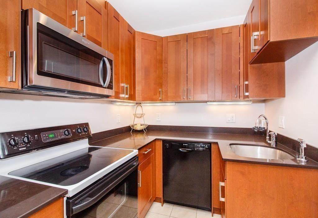 374 Chestnut Hill Ave - Photo 1