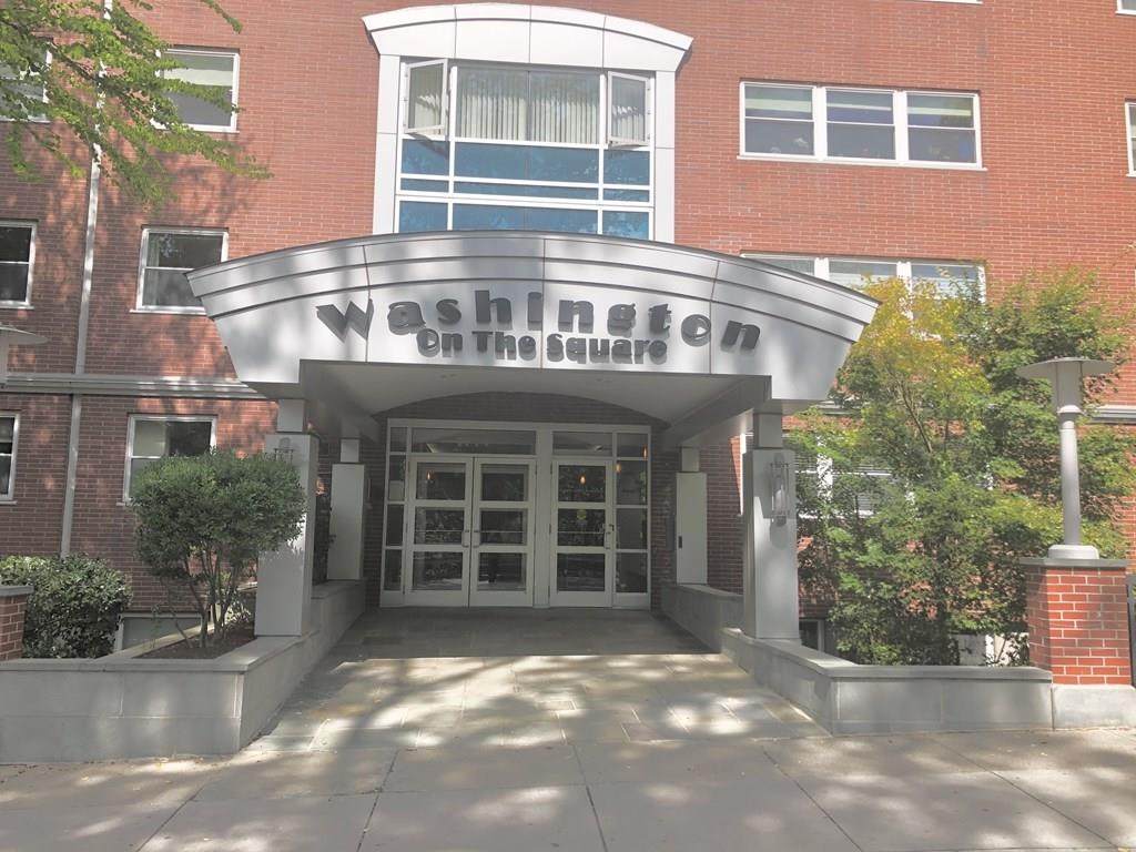 1600 Beacon St - Photo 1
