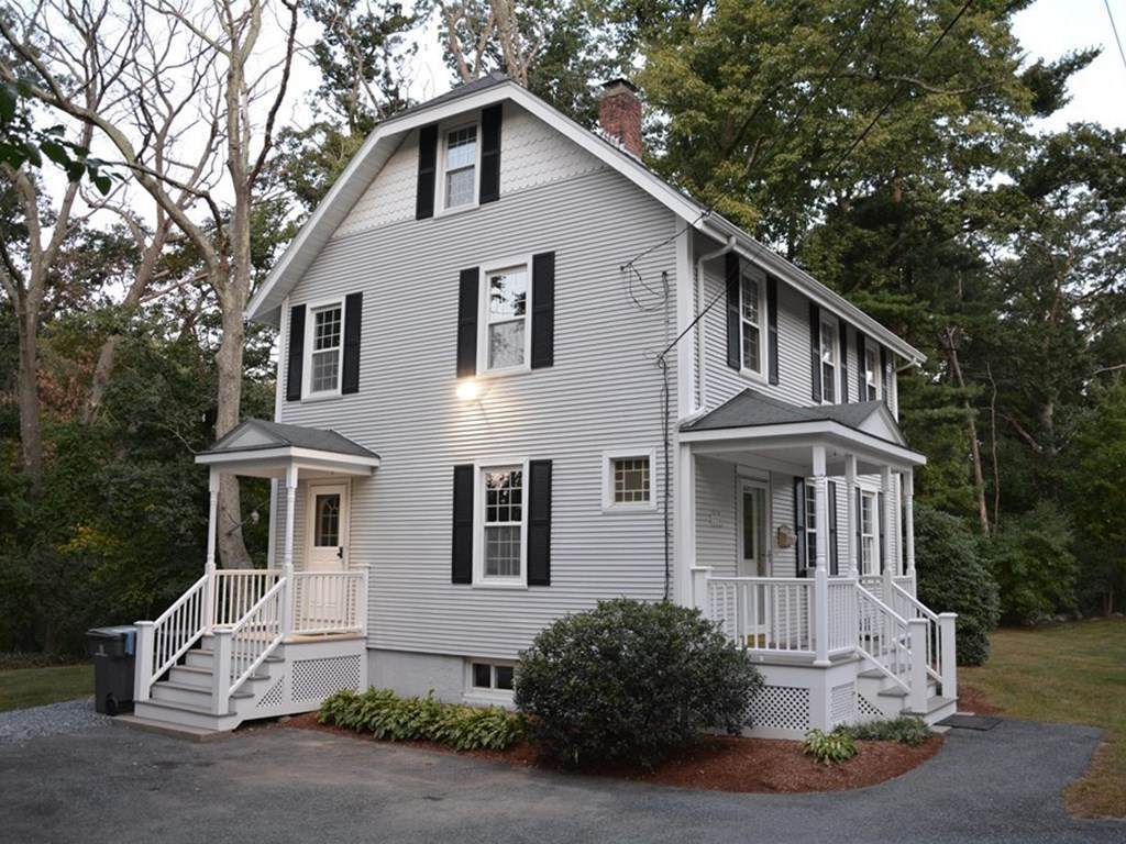 220 Temple St - Photo 1