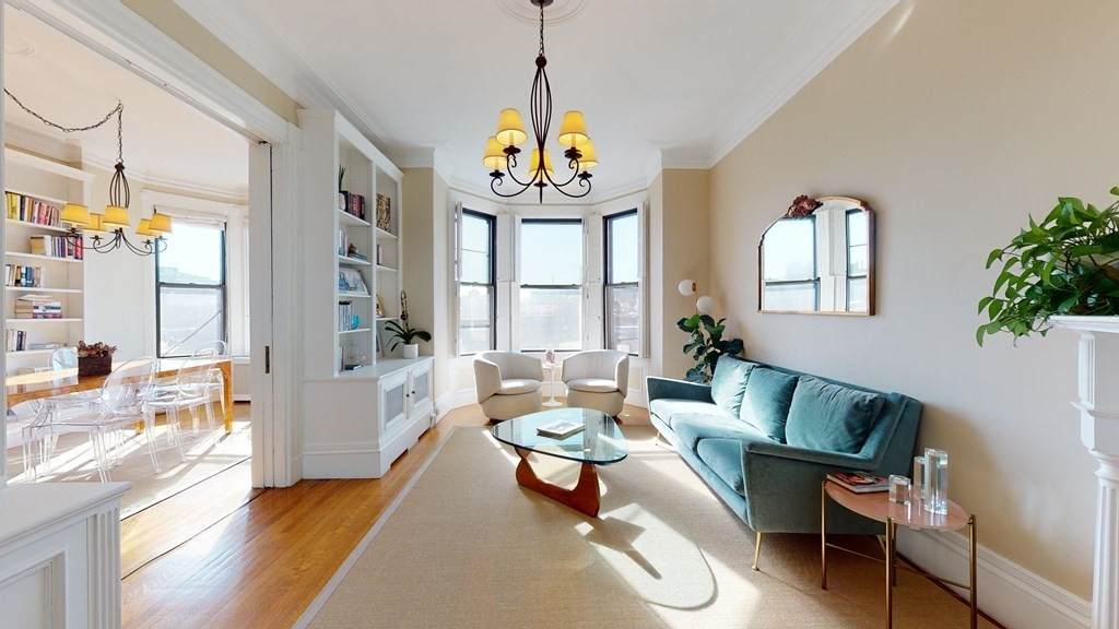 295-297 Beacon Street - Photo 1