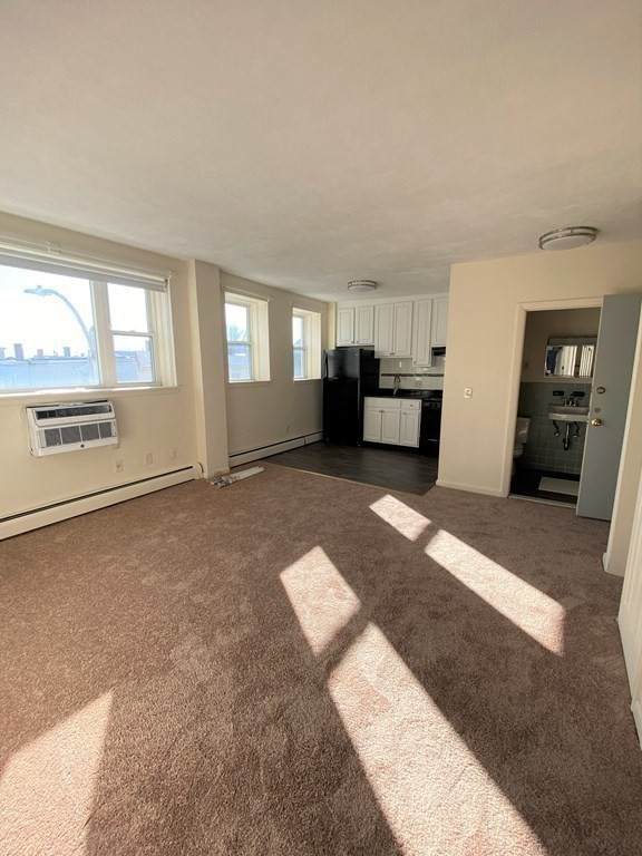 740 East 7th - Photo 1