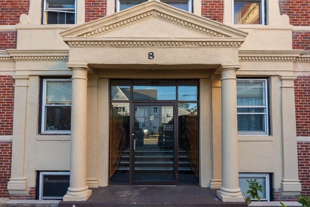 8 Walnut St - Photo 1