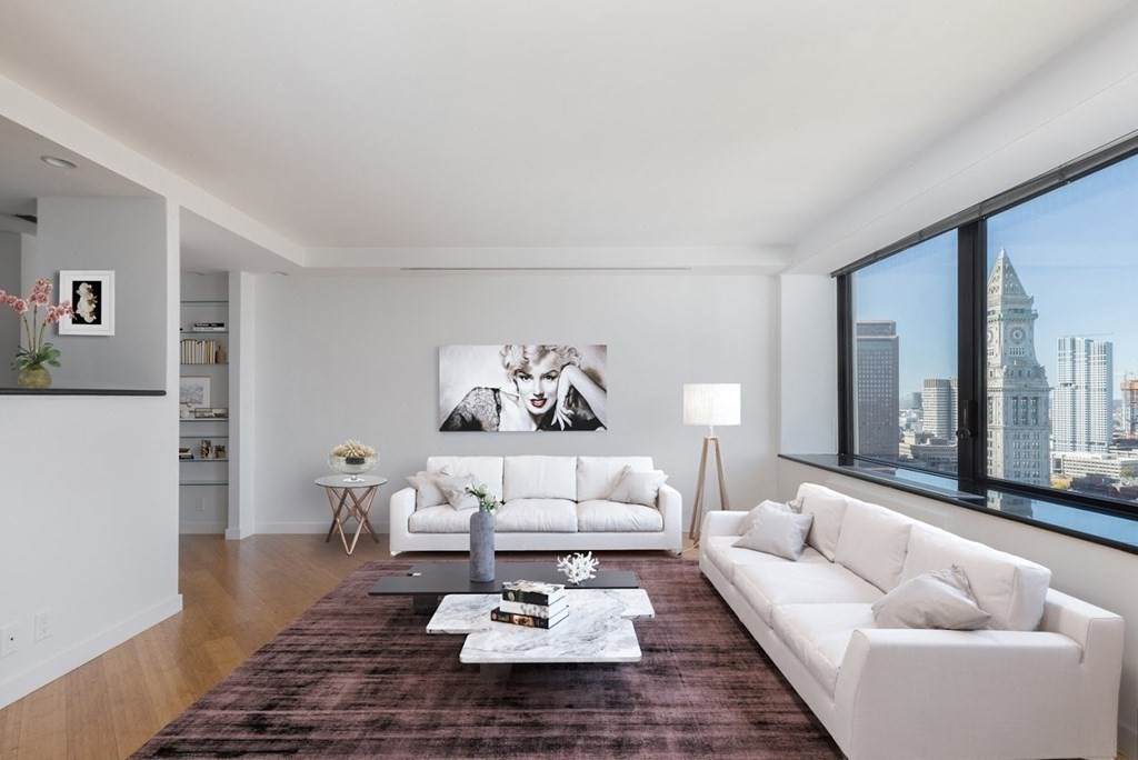 65 E India Row - Photo 1