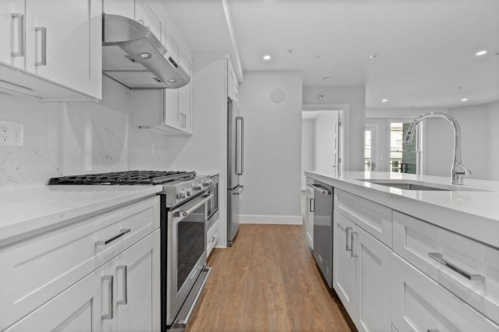 135 Hancock Street - Photo 1