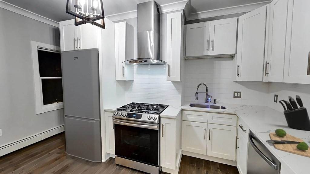 298 East 8Th St - Photo 1