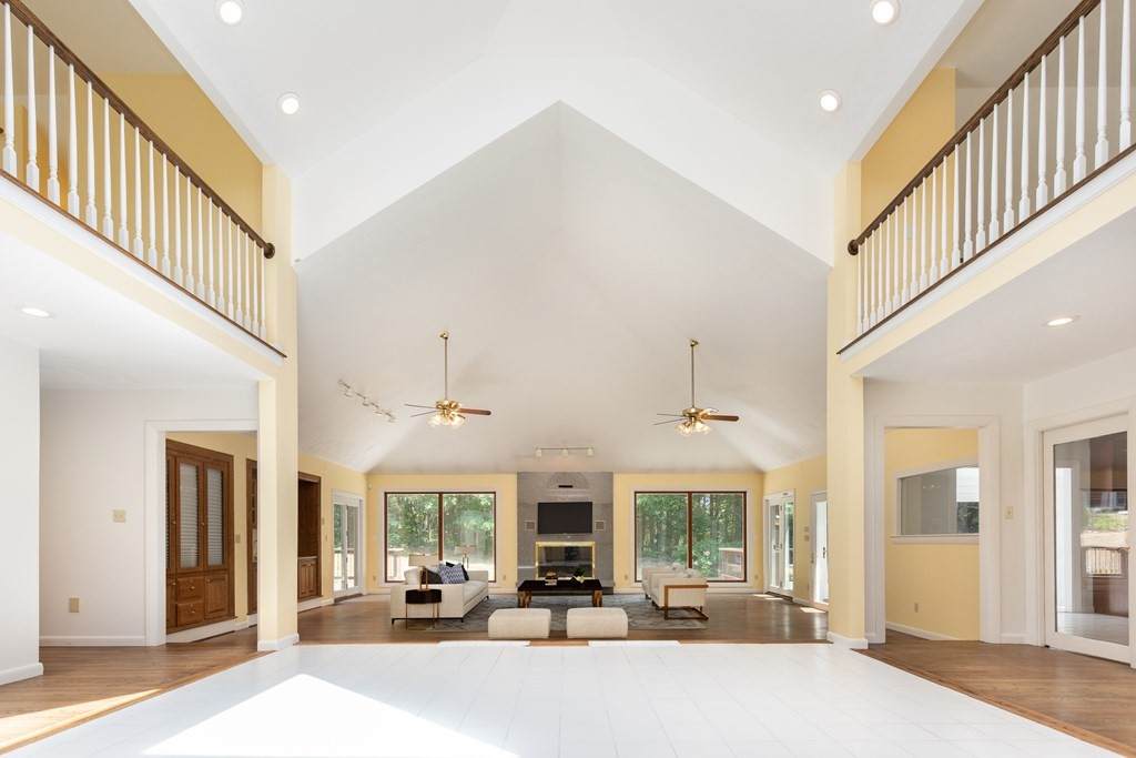 156 Farm Street - Photo 1