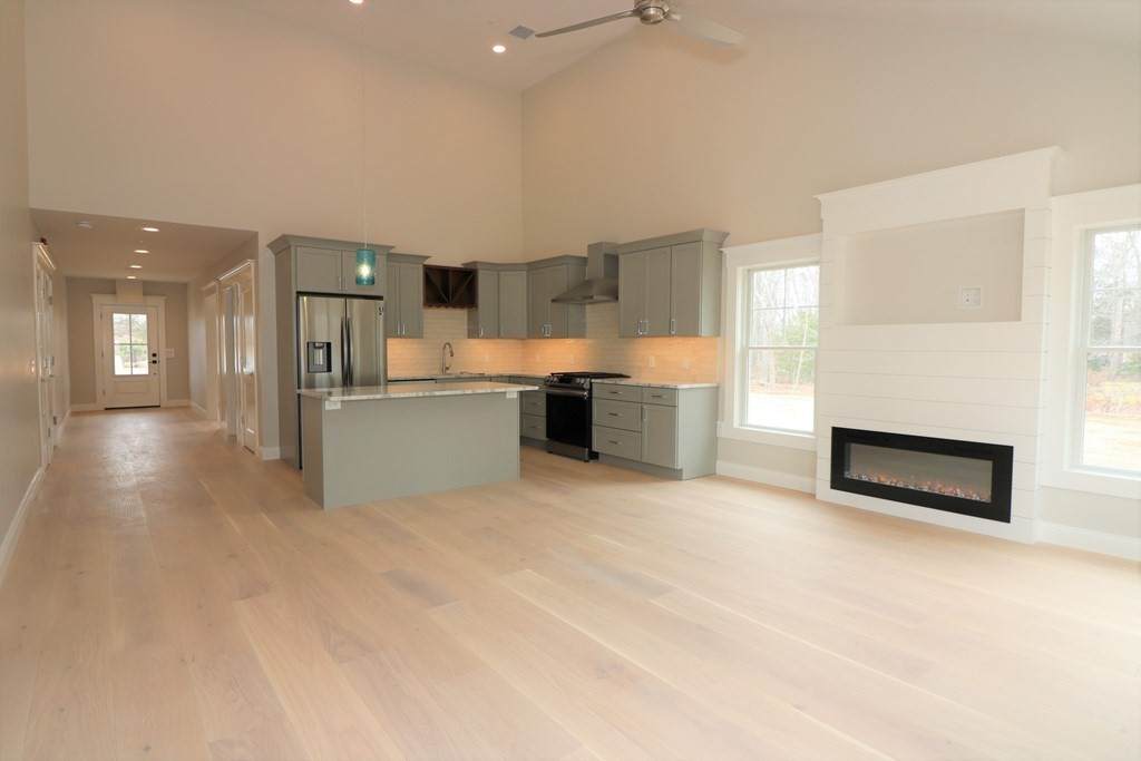 34 Bank Street - Photo 1