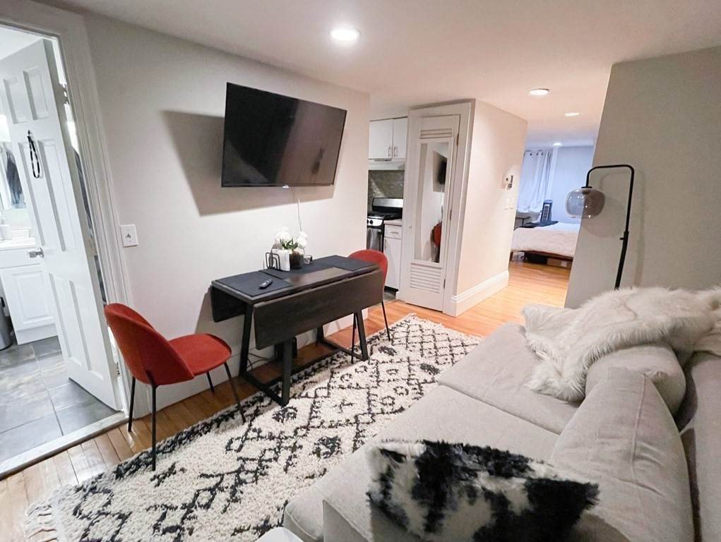 37 Gray St - Photo 1