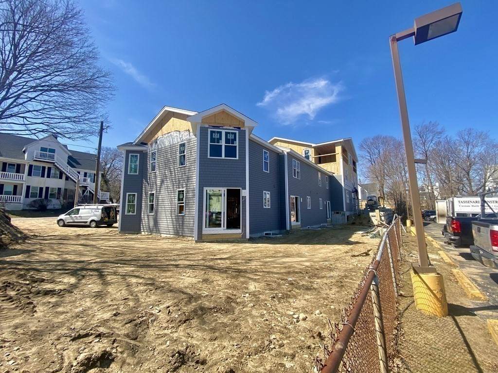 1 Samoset Court - Photo 1