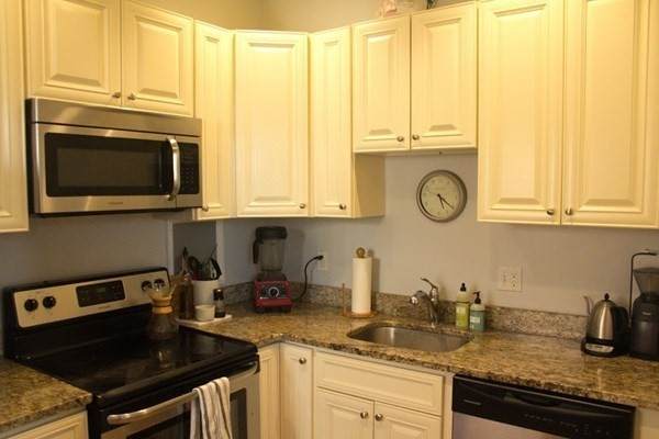 1091 Boylston Street - Photo 1