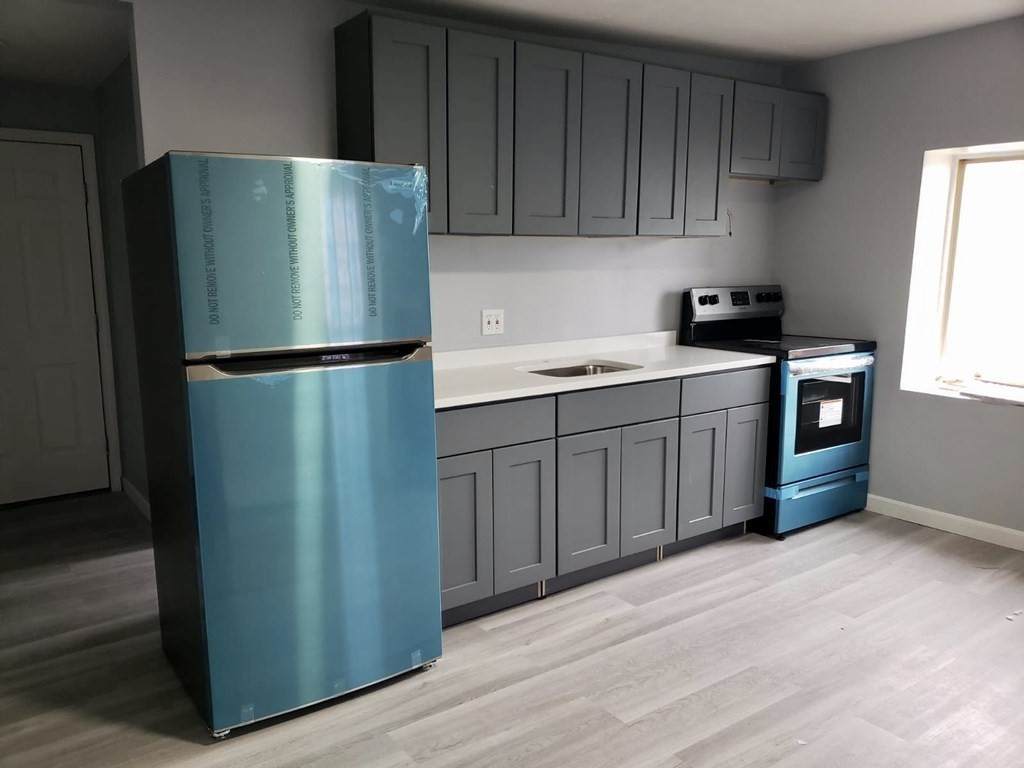 29 Central Ave - Photo 1