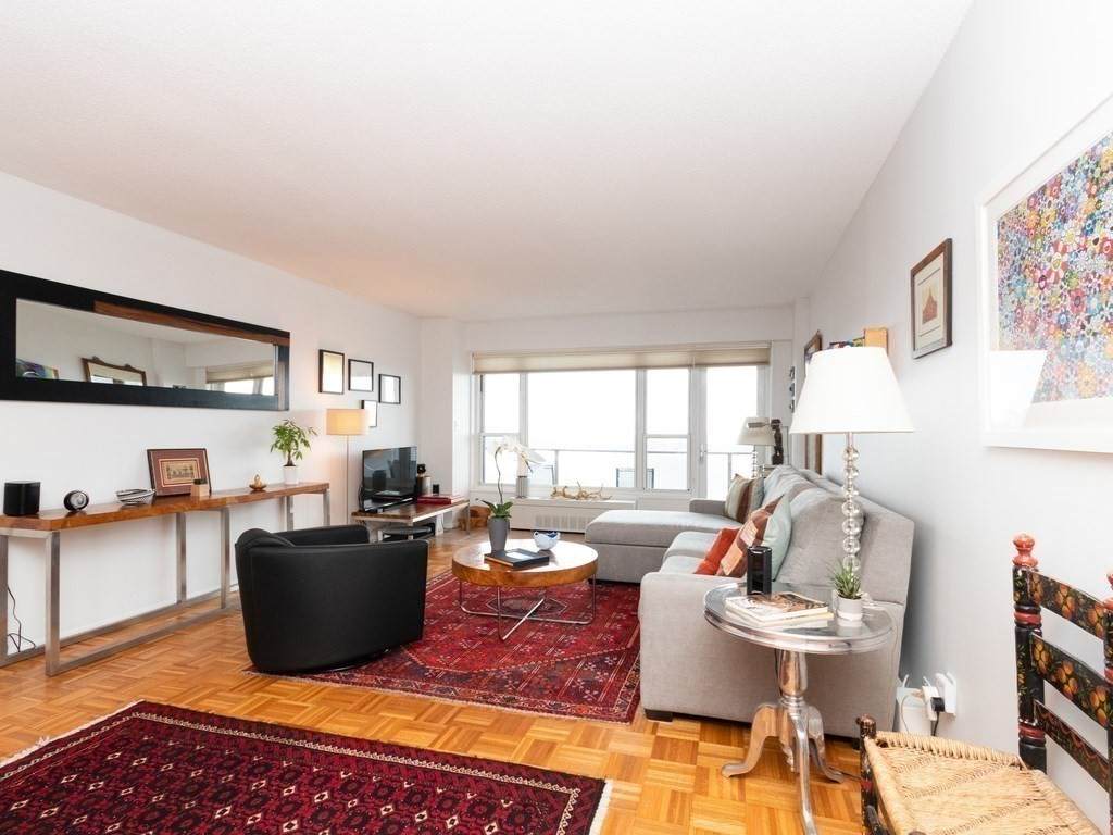 111 Perkins Street - Photo 1