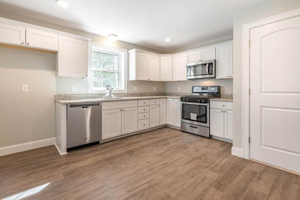 1 Pine Hill Way - Photo 1