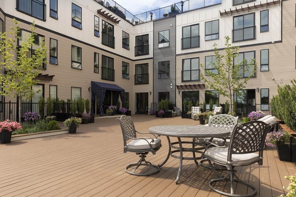 519 Broadway - Photo 1