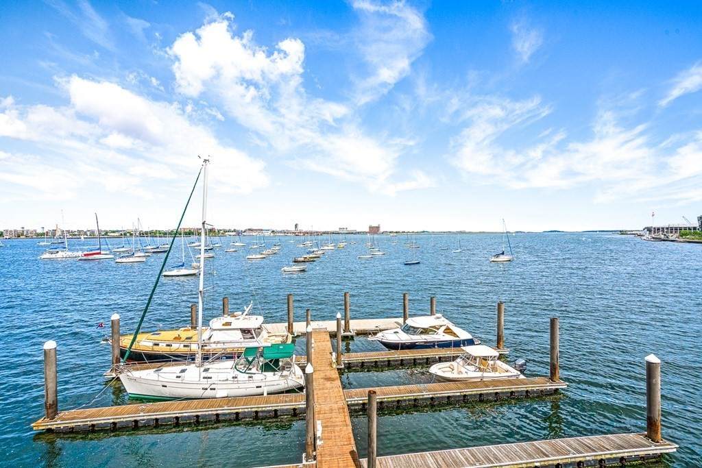 20 Rowes Wharf - Photo 1