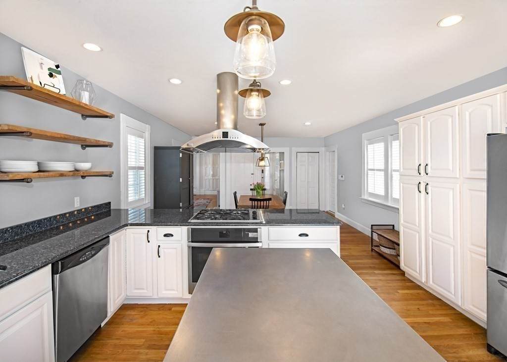 72 Washington St - Photo 1