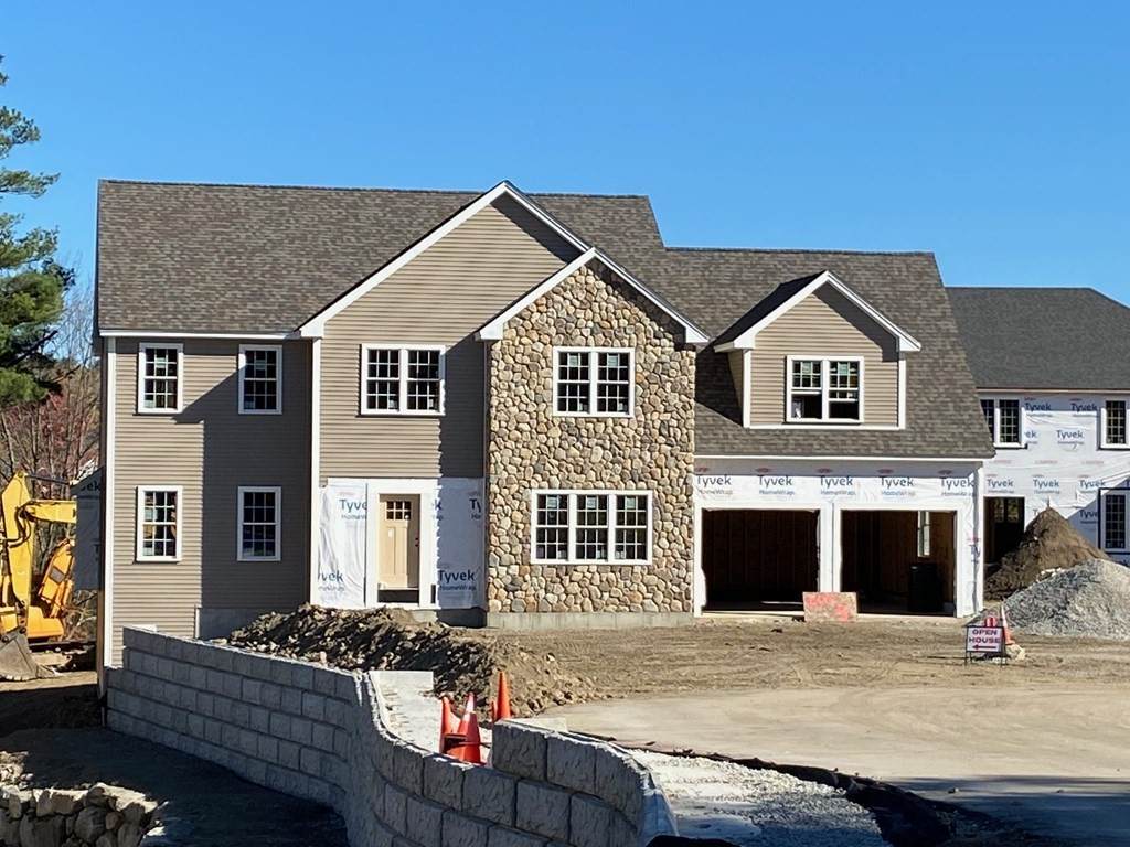 9 Wellington Drive - Photo 1
