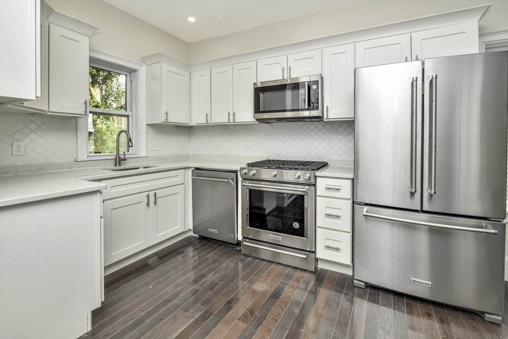 26 Egleston St - Photo 1