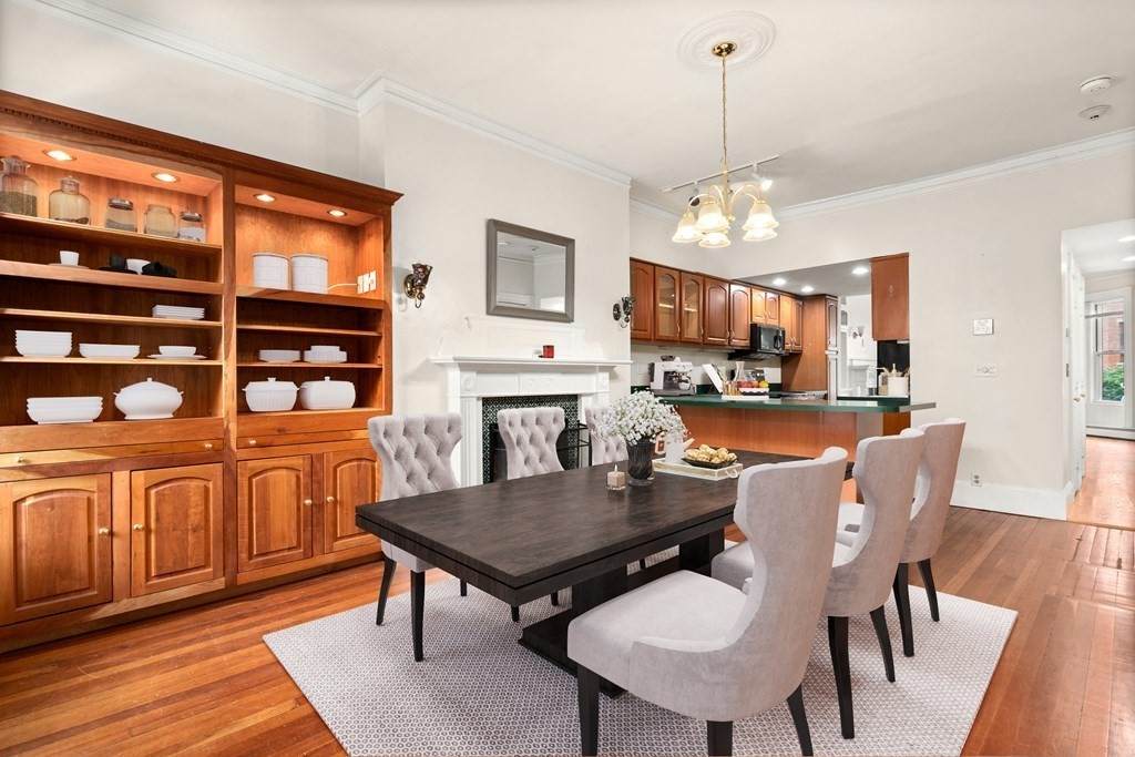 447 Marlborough St - Photo 1