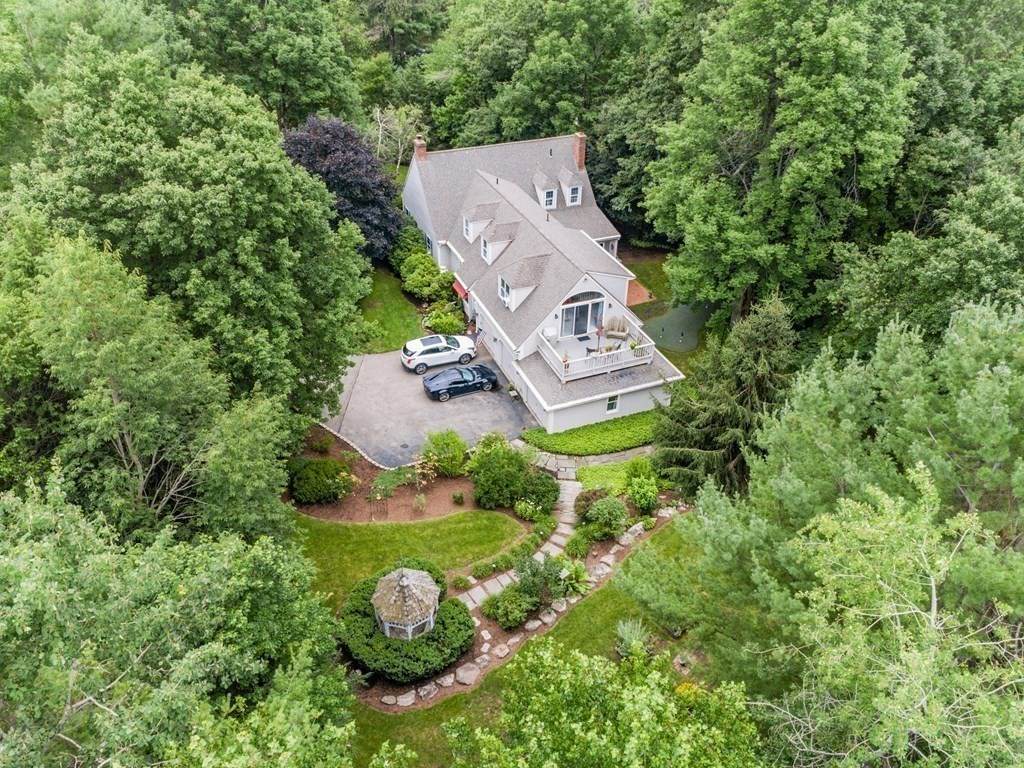 10 Crowningshield Dr - Photo 1